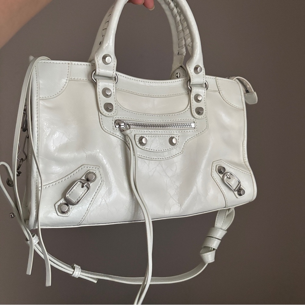 Lush Leather Moto City Bag - Picture 3 of 8